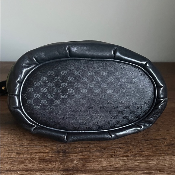 Gucci Black GG Pattern Shoulder Bucket Bag - Picture 8 of 16